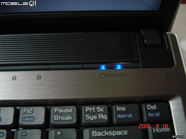 [分享] ASUS V6XT24DD 頂級筆電開箱報告 ＋ 測試報告