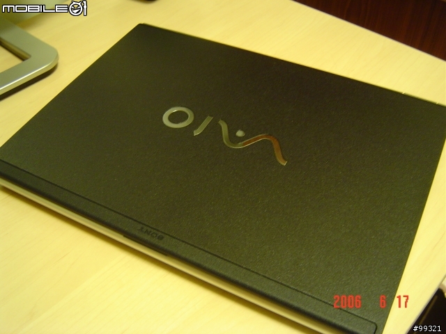 [分享]SONY VAIO SZ-23 開箱報告!!!