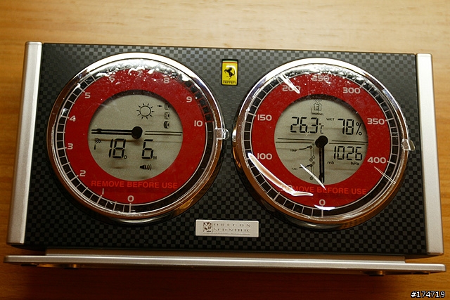 [分享] Ferrari Modena Weather Station  法拉利無線溫度計+鬧鐘