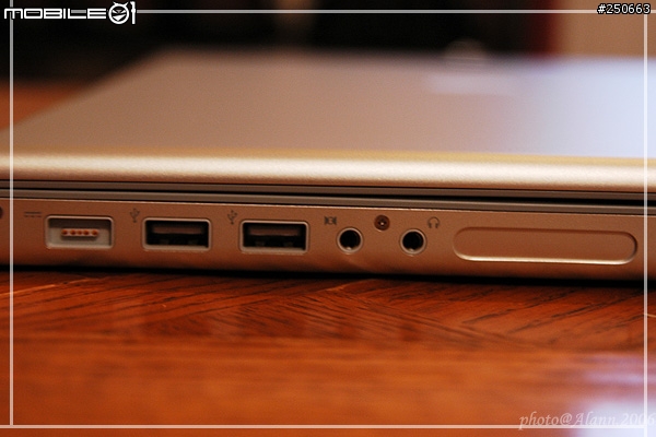 [分享][拆箱] MBP 17"(圖多)