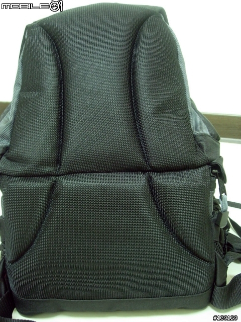 [分享]旅遊不用再多帶個相機包了-Tamrac 5547雙肩背包