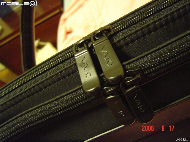 [分享]SONY VAIO SZ-23 開箱報告!!!