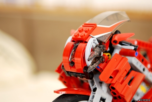 樂高LEGO--8420重型摩拖車