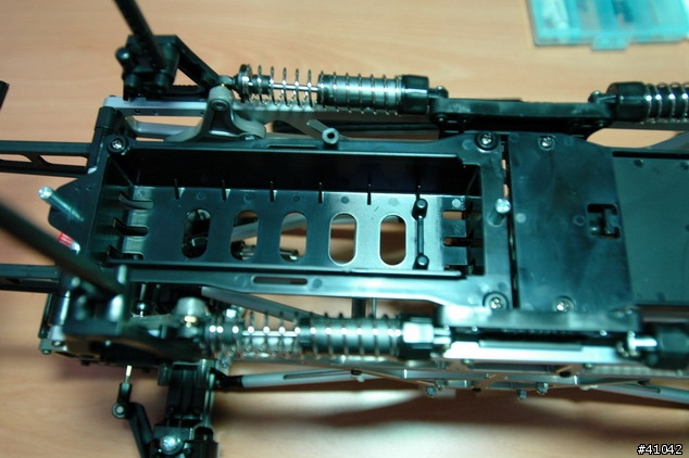 Tamiya 大腳遙控車  不知是買給兒子玩?還是我自己玩的玩具?