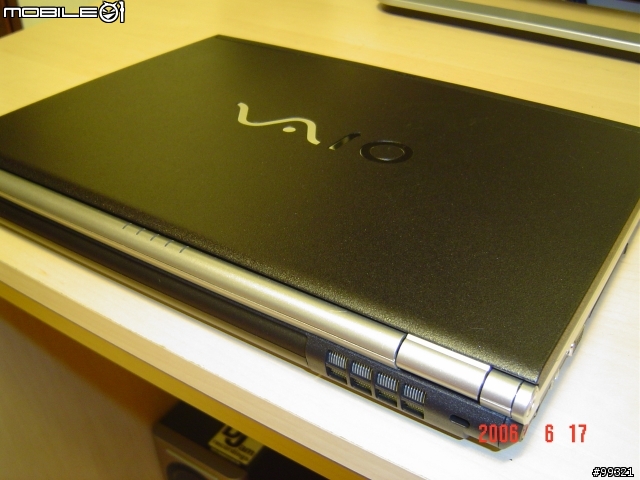 [分享]SONY VAIO SZ-23 開箱報告!!!