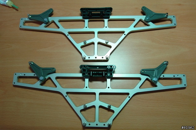 Tamiya 大腳遙控車  不知是買給兒子玩?還是我自己玩的玩具?