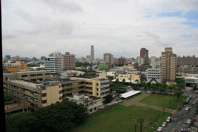 EF 17-85mm f4-5.6 IS 挑戰 EF 17-40mm F4L