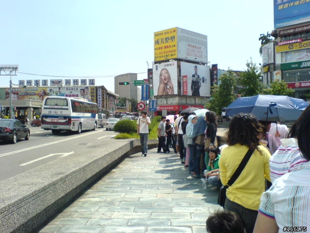 [分享] 2006-06-23 Mr.Donut 新竹店開幕實錄