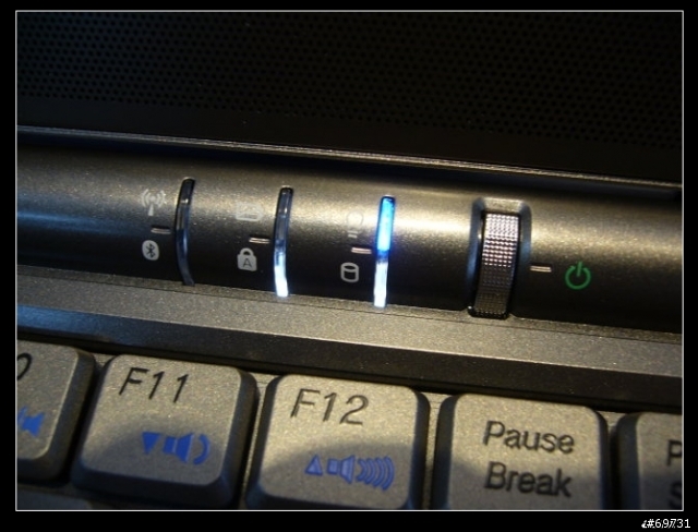[分享]ASUS S6F 11.1吋(擁有雅痞般不凡品味的男士，更是不能錯過)