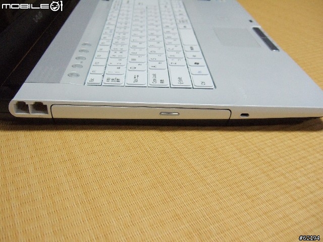 「客製化」SONY VAIO VGN-FE90PS 開箱報告