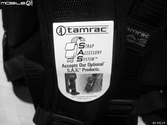 [分享]旅遊不用再多帶個相機包了-Tamrac 5547雙肩背包