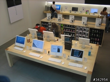 new york city Soho apple store