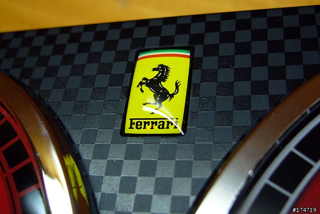 [分享] Ferrari Modena Weather Station  法拉利無線溫度計+鬧鐘