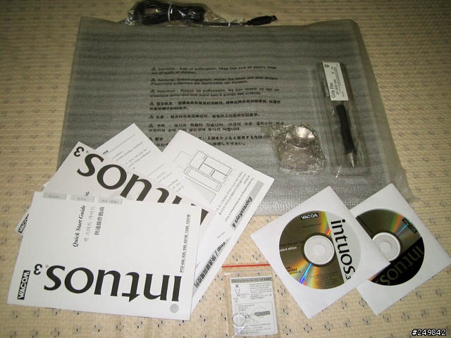 WACOM 繪圖板入手！感動中～