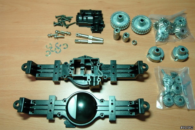 Tamiya 大腳遙控車  不知是買給兒子玩?還是我自己玩的玩具?