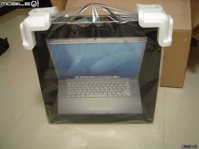 [分享][拆箱]我的第一顆蘋果-MBP15"