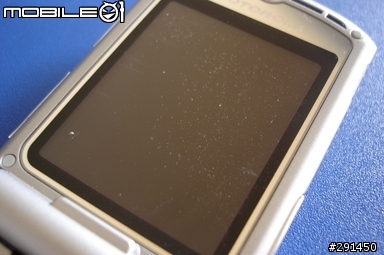 V3 螢幕進塵了