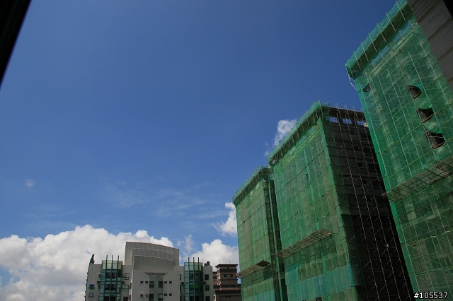 EF 17-85mm f4-5.6 IS 挑戰 EF 17-40mm F4L