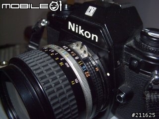 nikon  EM  剛好有一台..
