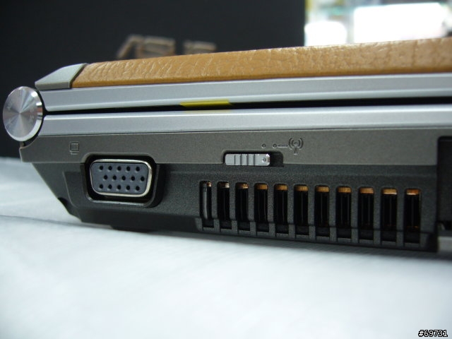 [分享]ASUS S6F 11.1吋(擁有雅痞般不凡品味的男士，更是不能錯過)