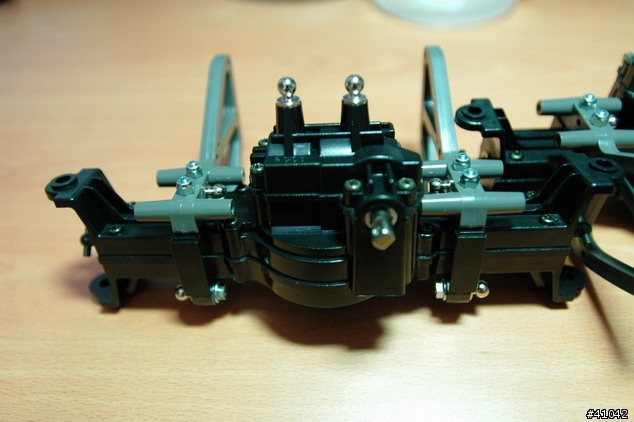 Tamiya 大腳遙控車  不知是買給兒子玩?還是我自己玩的玩具?