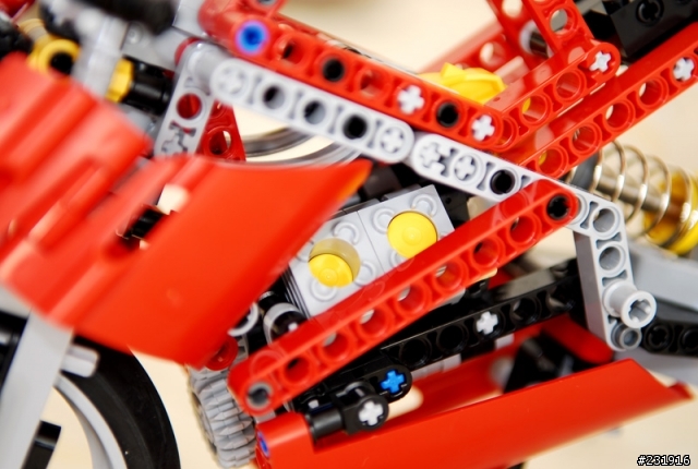 樂高LEGO--8420重型摩拖車