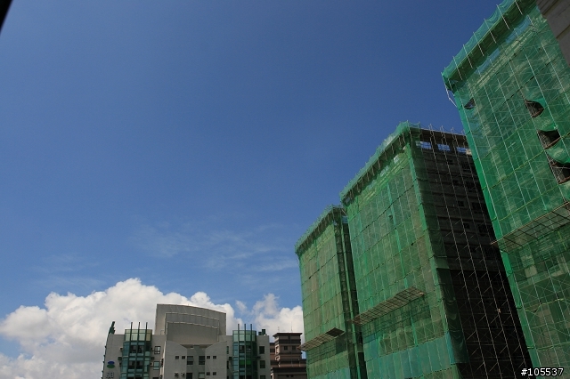 EF 17-85mm f4-5.6 IS 挑戰 EF 17-40mm F4L