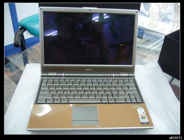 [分享]ASUS S6F 11.1吋(擁有雅痞般不凡品味的男士，更是不能錯過)