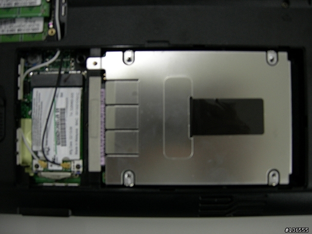 [分享]ASUS A8Jm 雙核14吋+ GeForce Go 7600(512MB)新選擇