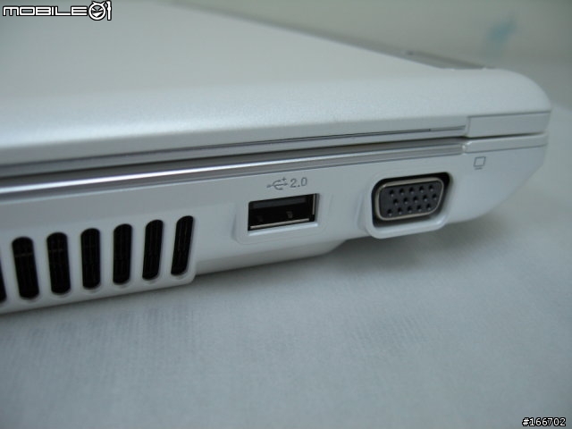 ASUS W7J 搭載Nvidia Geforce go 7400 純白魅力體驗.