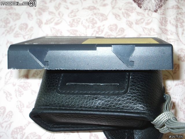 沒有作用的電池，好重，拆了它