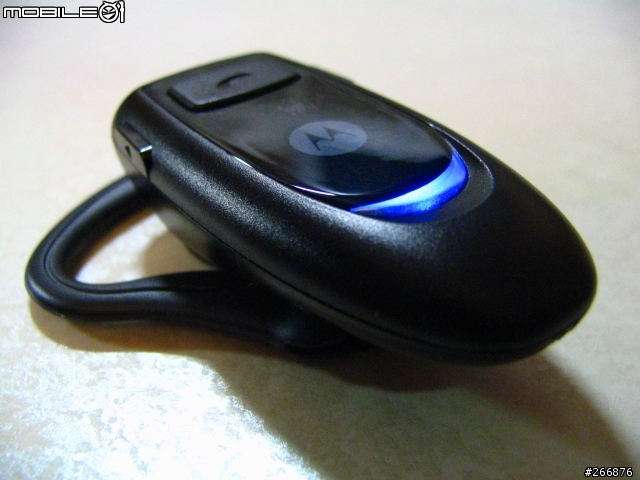 [分享]初次發表~不用一張小朋友的藍芽耳機Moto H350!(圖多)