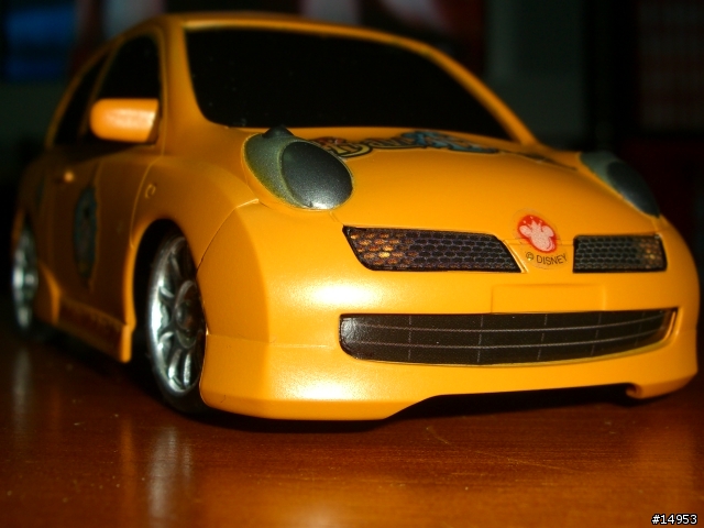 [分享 ]花小錢DIY的TOMY AERO RC日本 Nissan March 遙控車