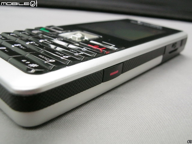 IF至薄，BenQ S81小評