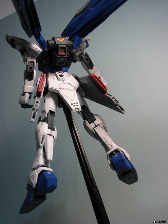 [高難度的逸品!?] 第九彈 1/100 MG Freedom Gundam 自由鋼彈修改版  模型製作