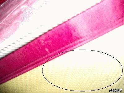 請問一般床墊, 黃色像草席的那一面是朝上還是朝下?