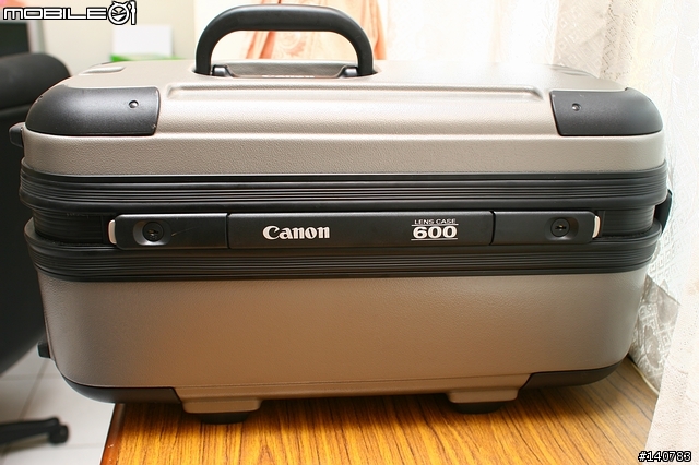 [分享]Canon EF 600mm F/4L IS USM（開箱、陽明山＆溪頭實戰）