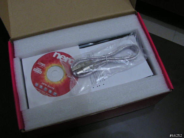 便宜又大碗的DVD外接燒錄機【Mac可以用喔】