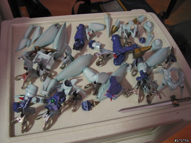 [高難度的逸品!?] 第十彈 風之魔裝機神 CYBASTER 模型製作
