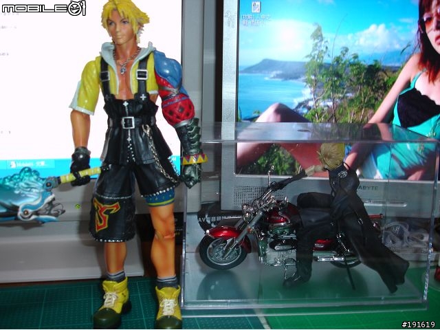 修正版  克勞德 凱旋重型機車  與他的夥伴