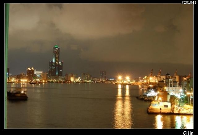 [老掉牙]旗津拍的高雄市夜景(5P)
