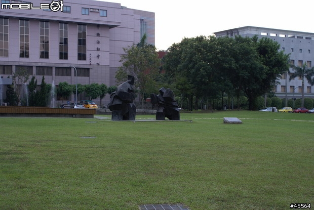 [第一次分享]我也來分享A100 ~ 75-300mm 鏡頭開箱及測試照(圖多)