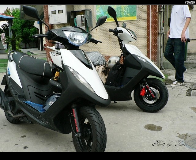 [請教]也請分享一下100CC的機車吧~YAMAHA RS100與KYMCO JR100