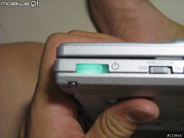 [分享]Panasonic CF-W5KW8AXR（w5破相了......嗚......）