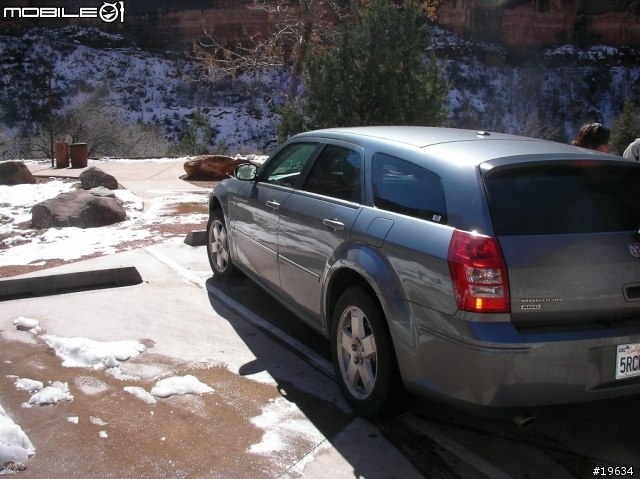 [分享] 5.7L 340 HP的DODGE MAGNUM 好車一台