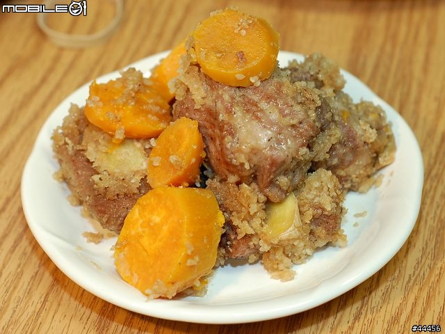 [藍色北極熊的廚房 part 5] 簡簡單單做  " 粉蒸排骨 "