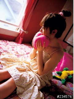 [分享] Morning 娘 紺野朝美 Alo-Hello 桌布99張
