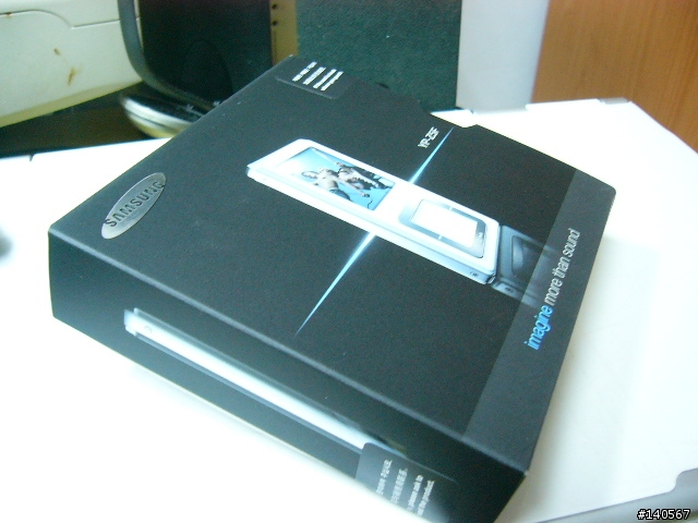 [分享] 除了IPOD NANO 的另一個新選擇 三星SAMSUNG YP-Z5F(上)