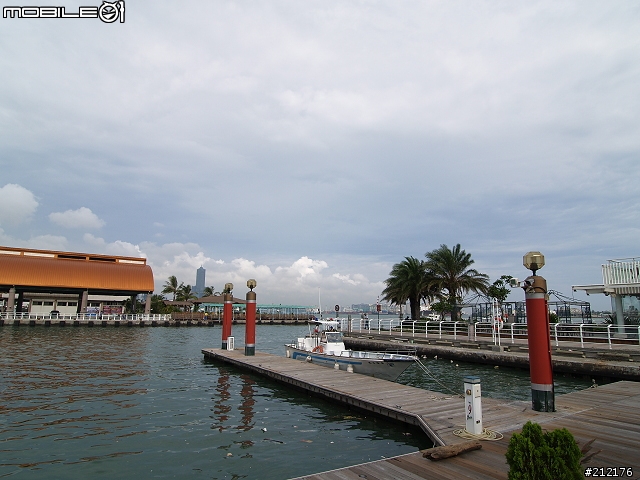 【分享】 OLYMPUS ZD 11-22mm F2.8-3.5 開箱照(新增照片)