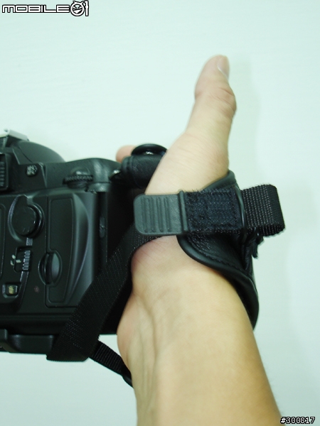 [處女分享作] Nikon 原廠手腕帶Nikon AH4 -有圖有真相